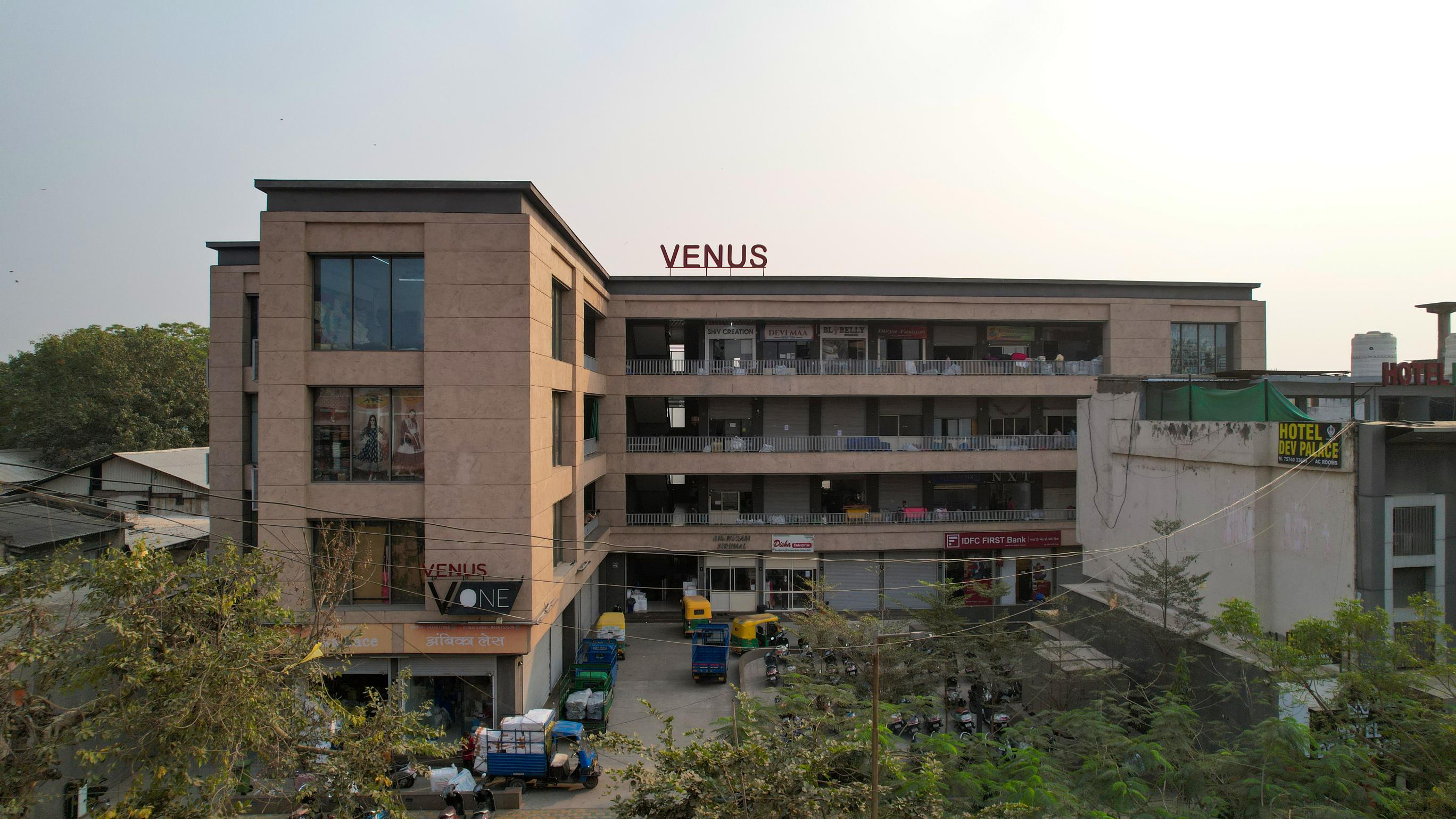 V One — Raipur, New Cloth Market