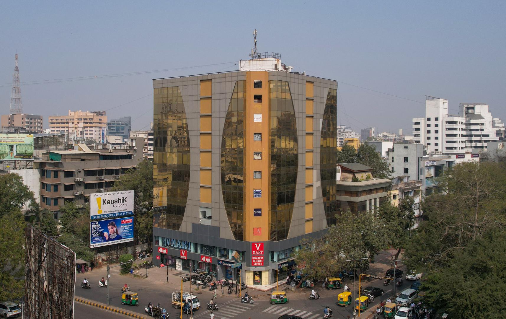 Broadway Business Centre — Law Garden